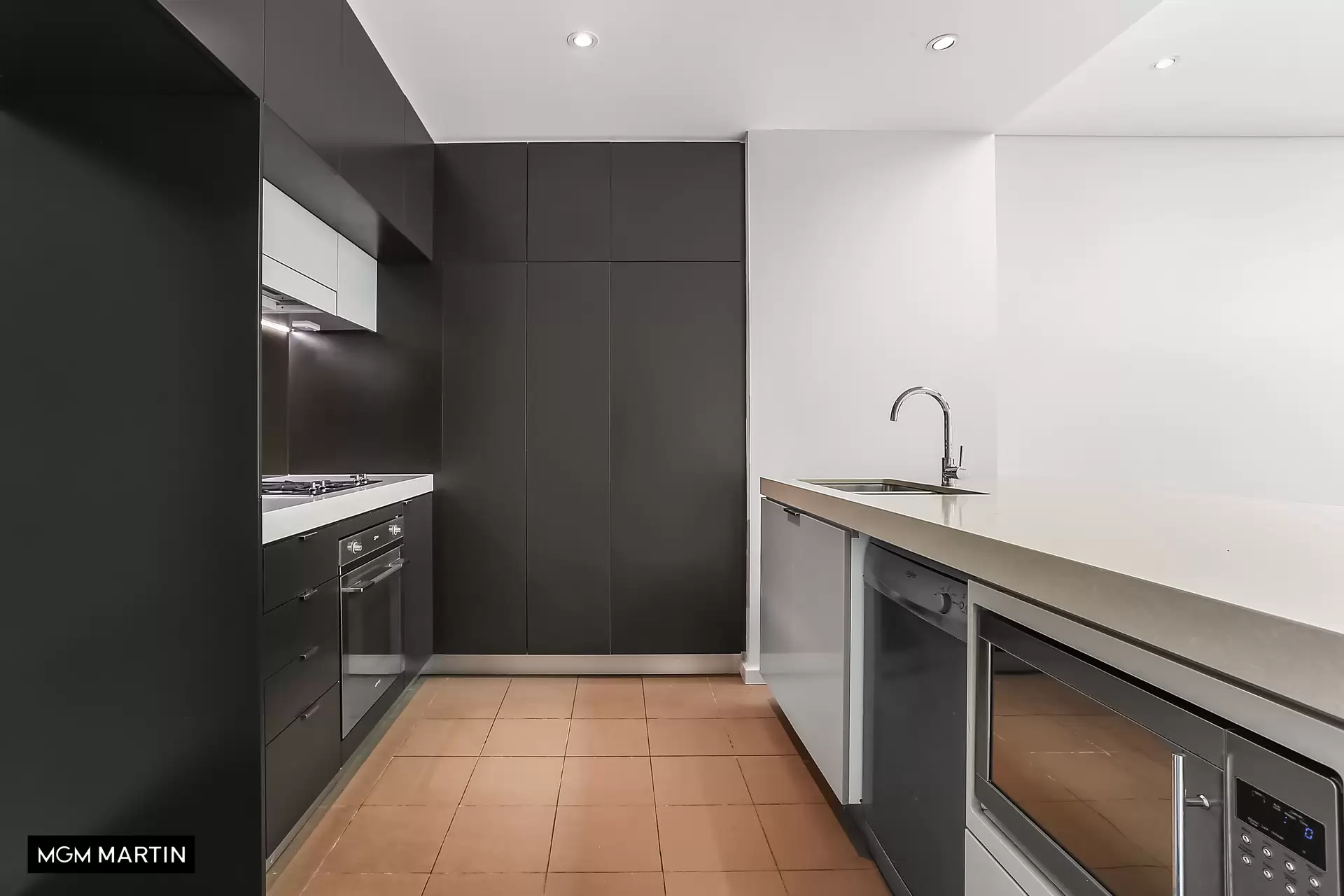 132/6C Defries Avenue, Zetland Leased by MGM Martin - image 1