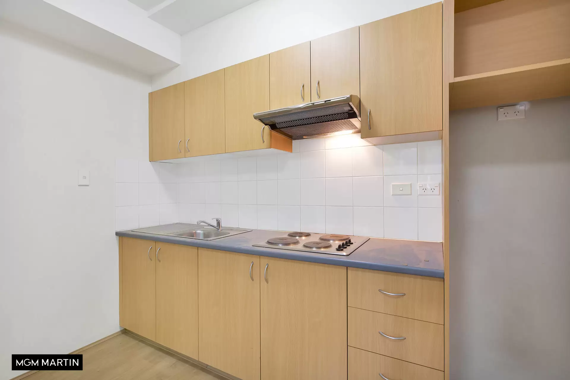 206/130 Carillon Avenue, Newtown Leased by MGM Martin - image 1