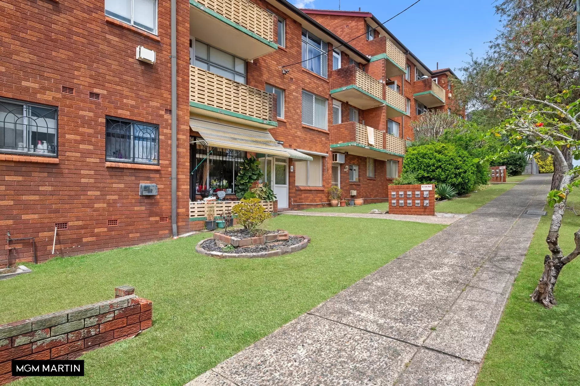 11/8 St Helena Parade, Eastlakes Sold by MGM Martin - image 1