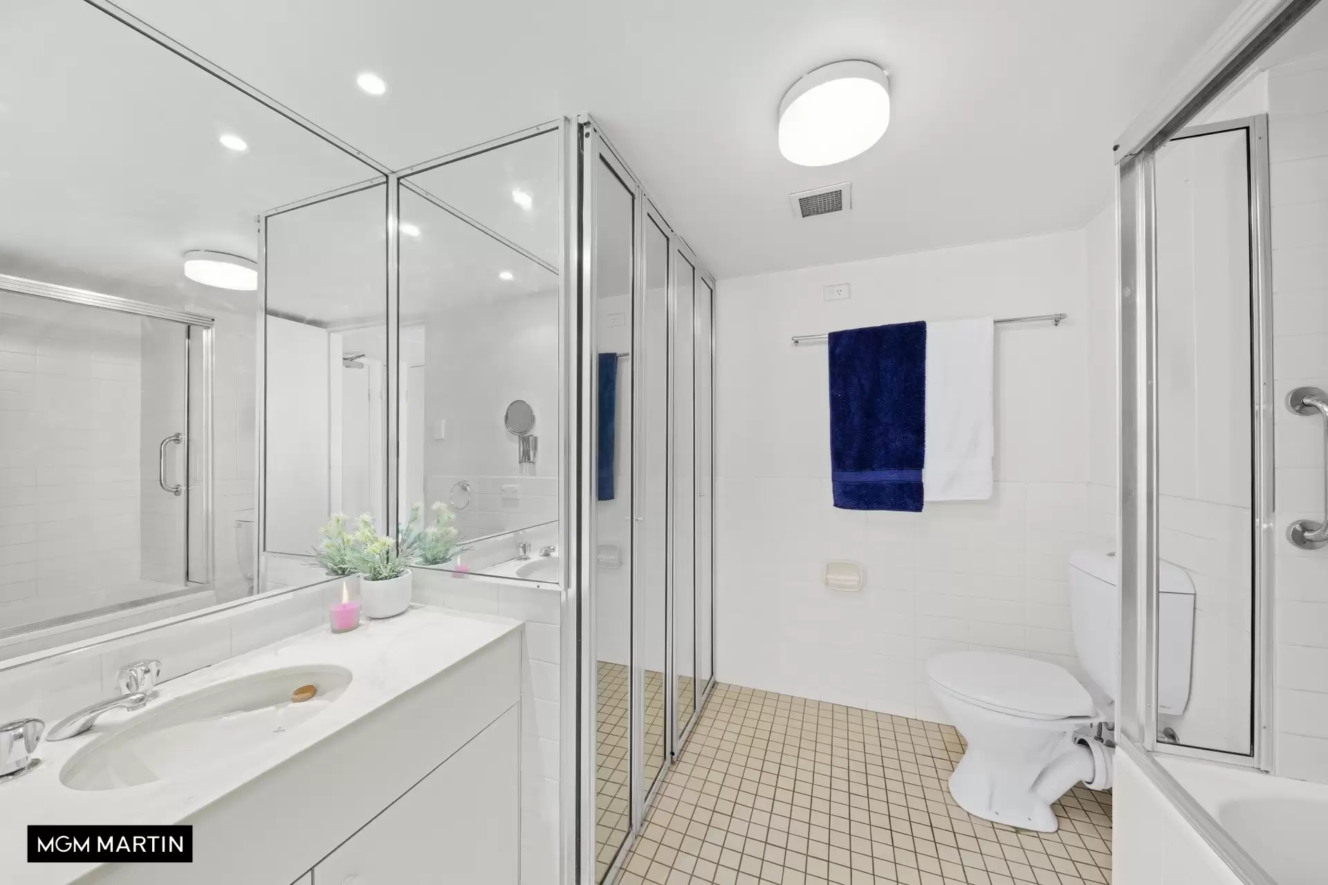6/2 New Mclean Street, Edgecliff Sold by MGM Martin - image 1