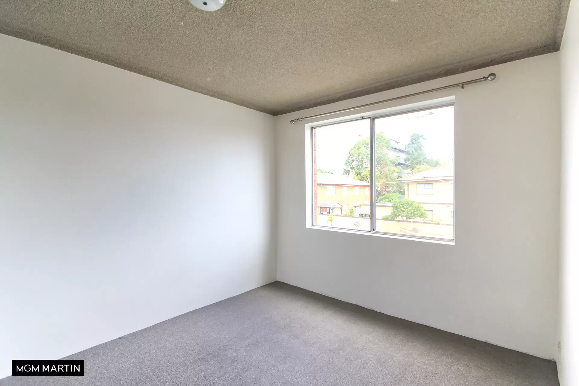 8/8-10 Maloney Street, Eastlakes Leased by MGM Martin - image 1
