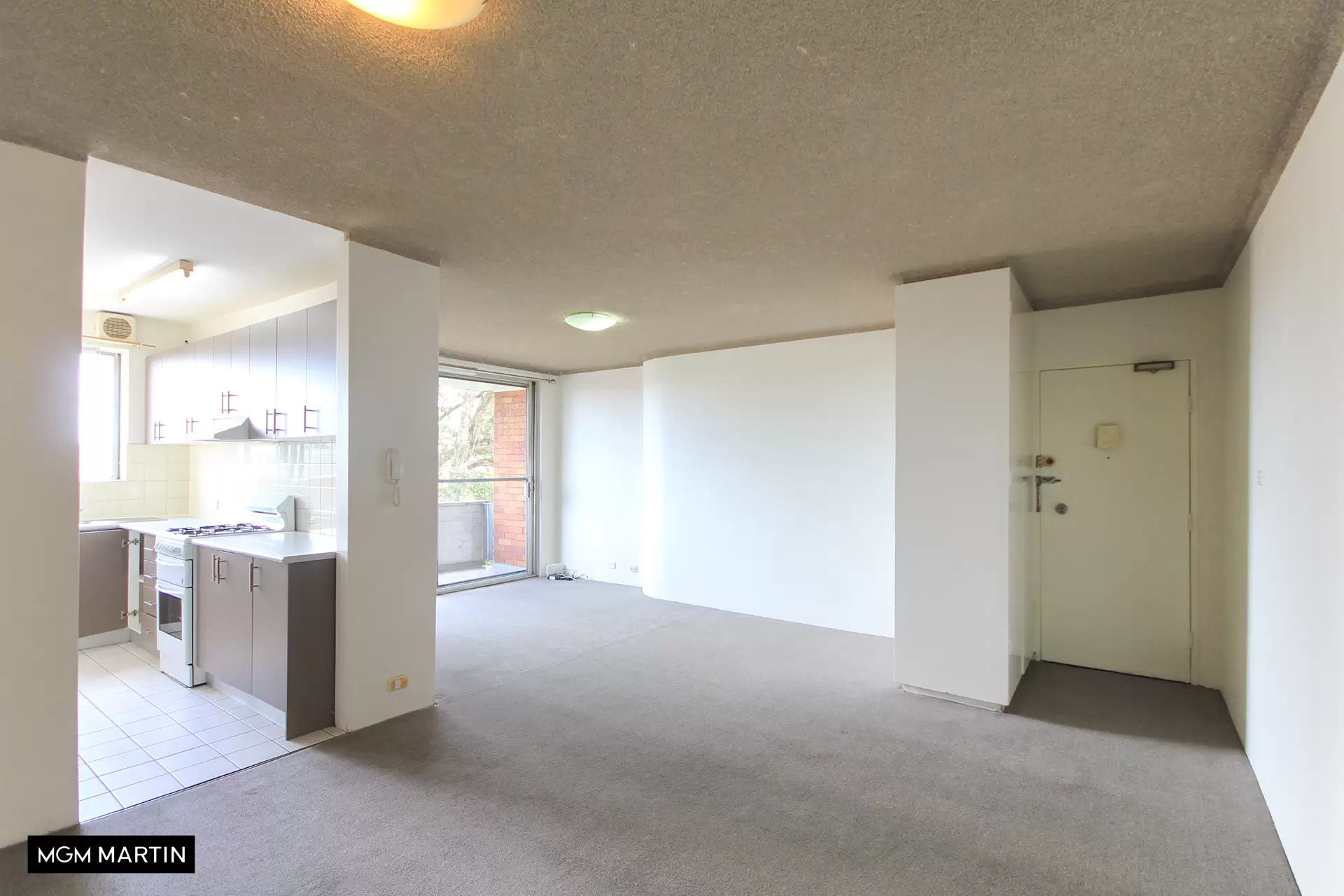 8/8-10 Maloney Street, Eastlakes Leased by MGM Martin - image 1