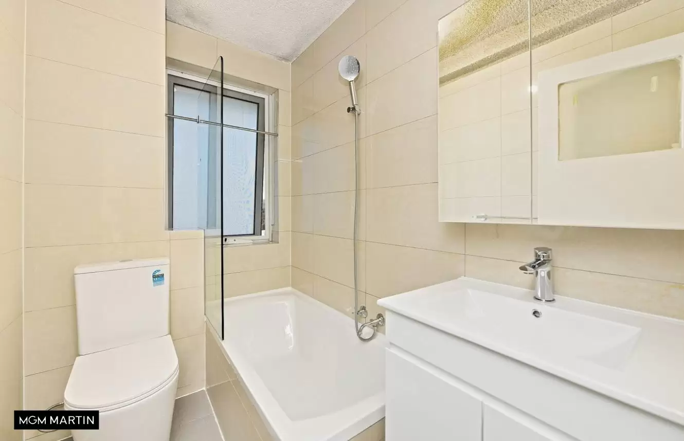 10/6 Hearne Close, Eastlakes Leased by MGM Martin - image 1