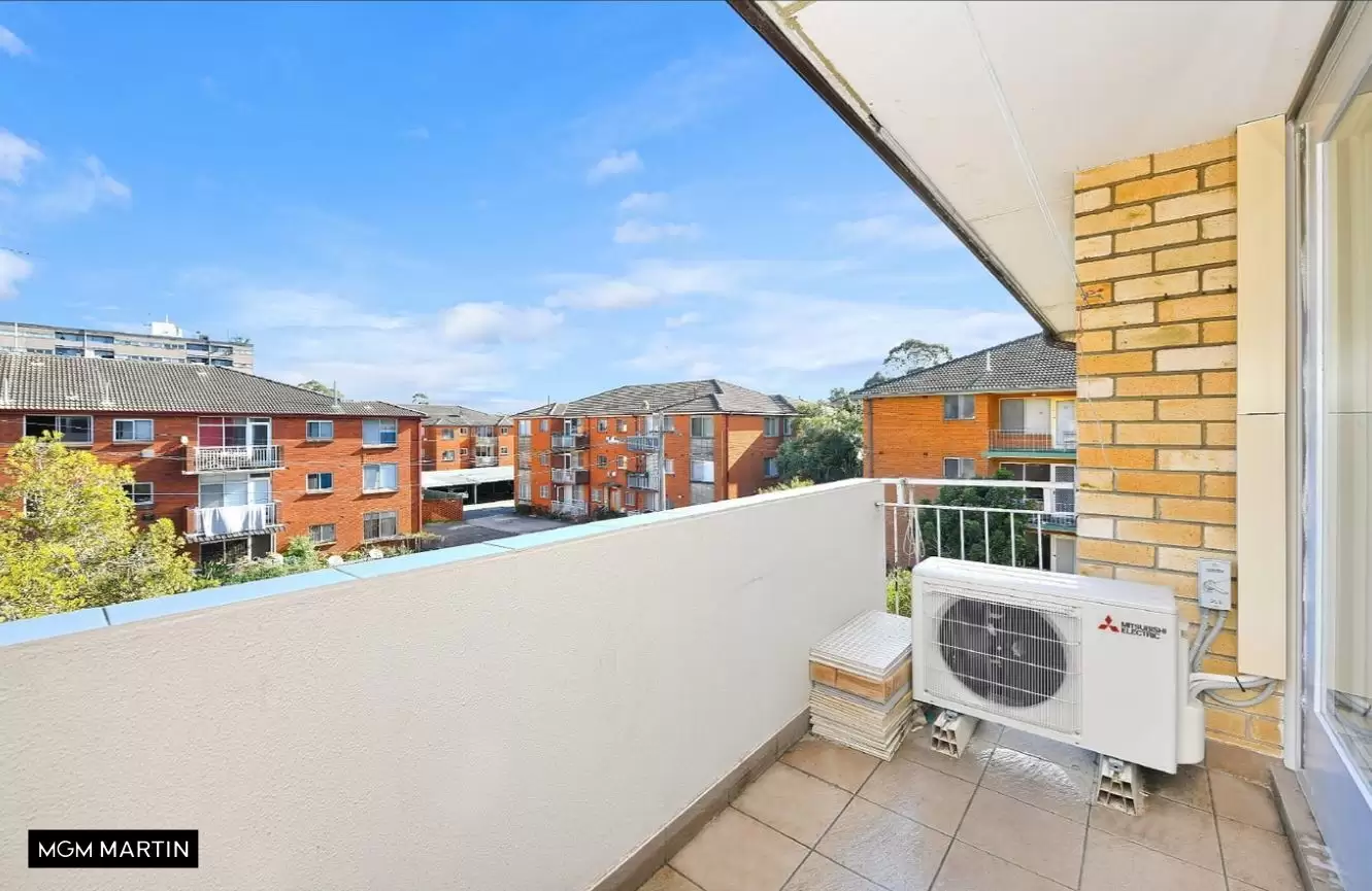 10/6 Hearne Close, Eastlakes Leased by MGM Martin - image 1
