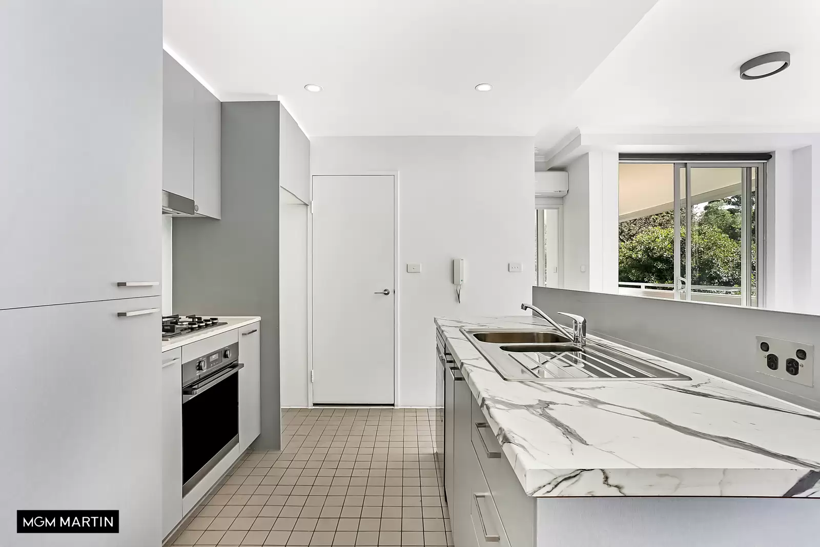 22/104 Joynton Avenue, Zetland Leased by MGM Martin - image 1