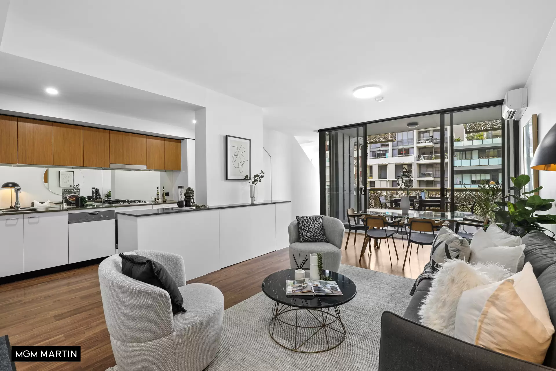 404/17 Gadigal Avenue, Zetland Leased by MGM Martin - image 1
