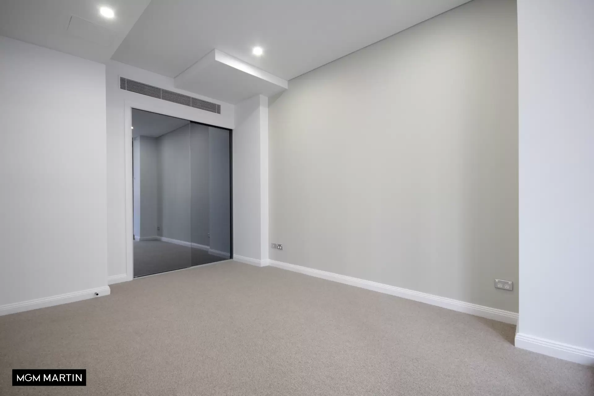 325/8 Galloway Street, Mascot Leased by MGM Martin - image 1