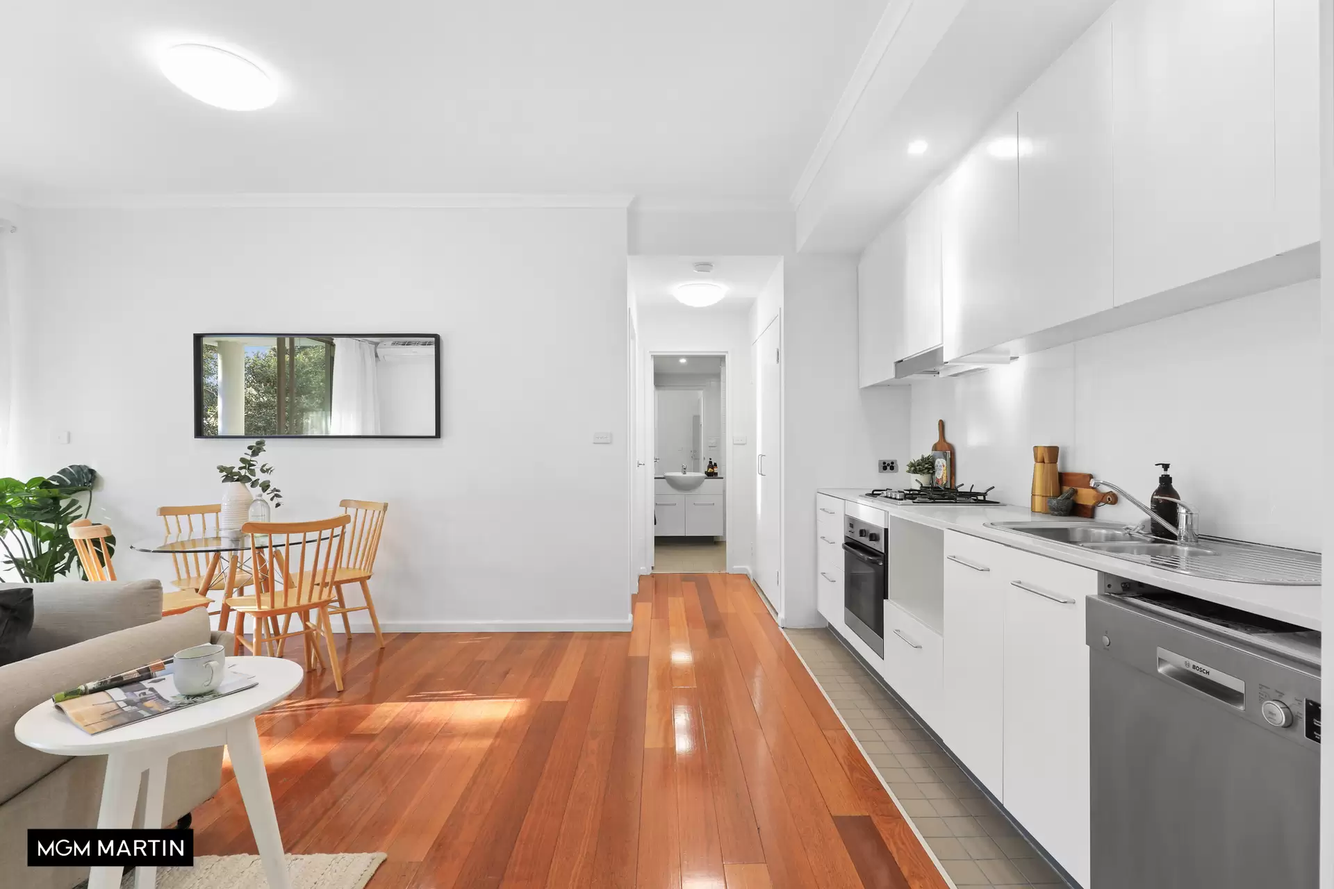 4/106 Joynton Avenue, Zetland Leased by MGM Martin - image 1