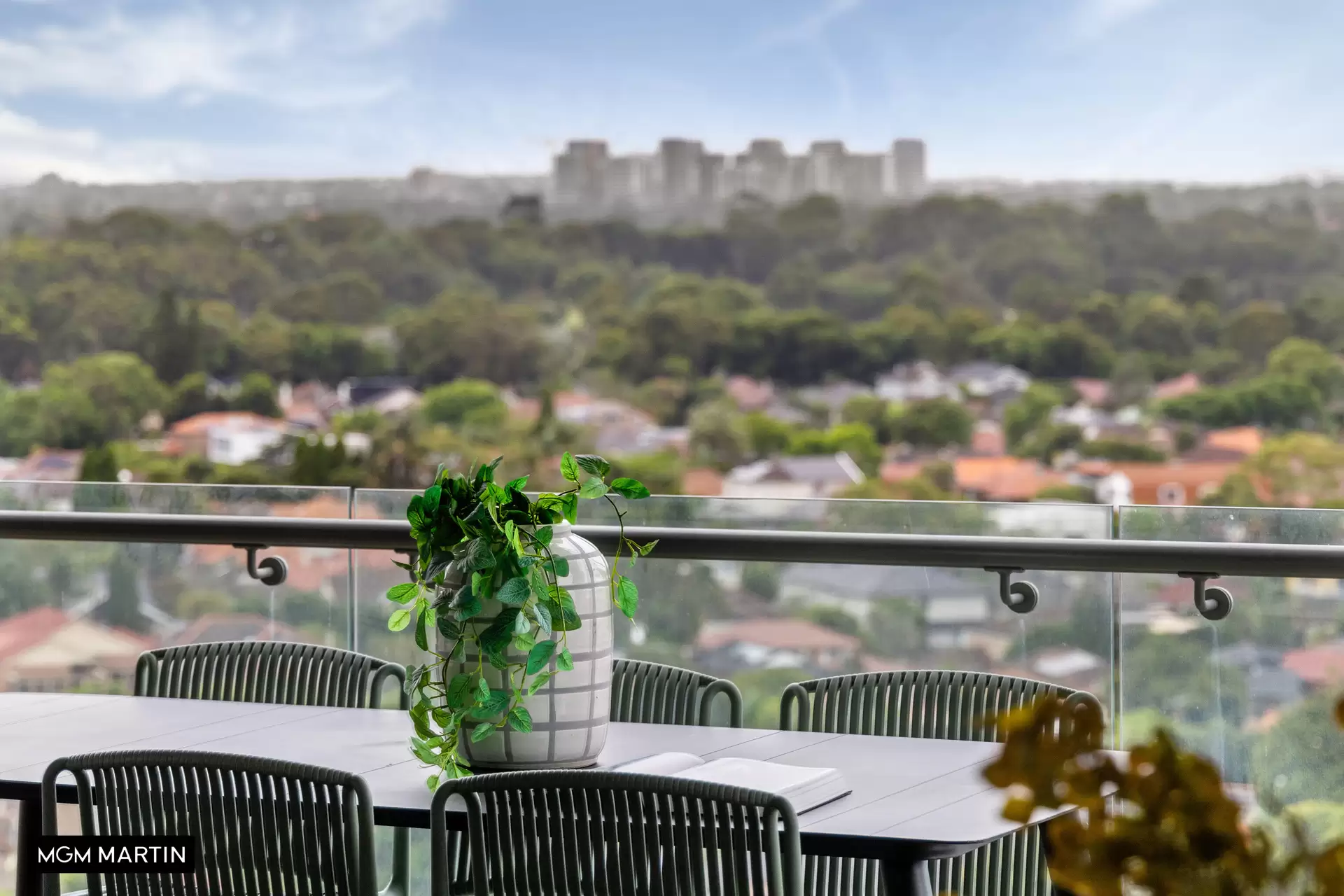 1517/20 Gadigal Avenue, Zetland Sold by MGM Martin - image 1