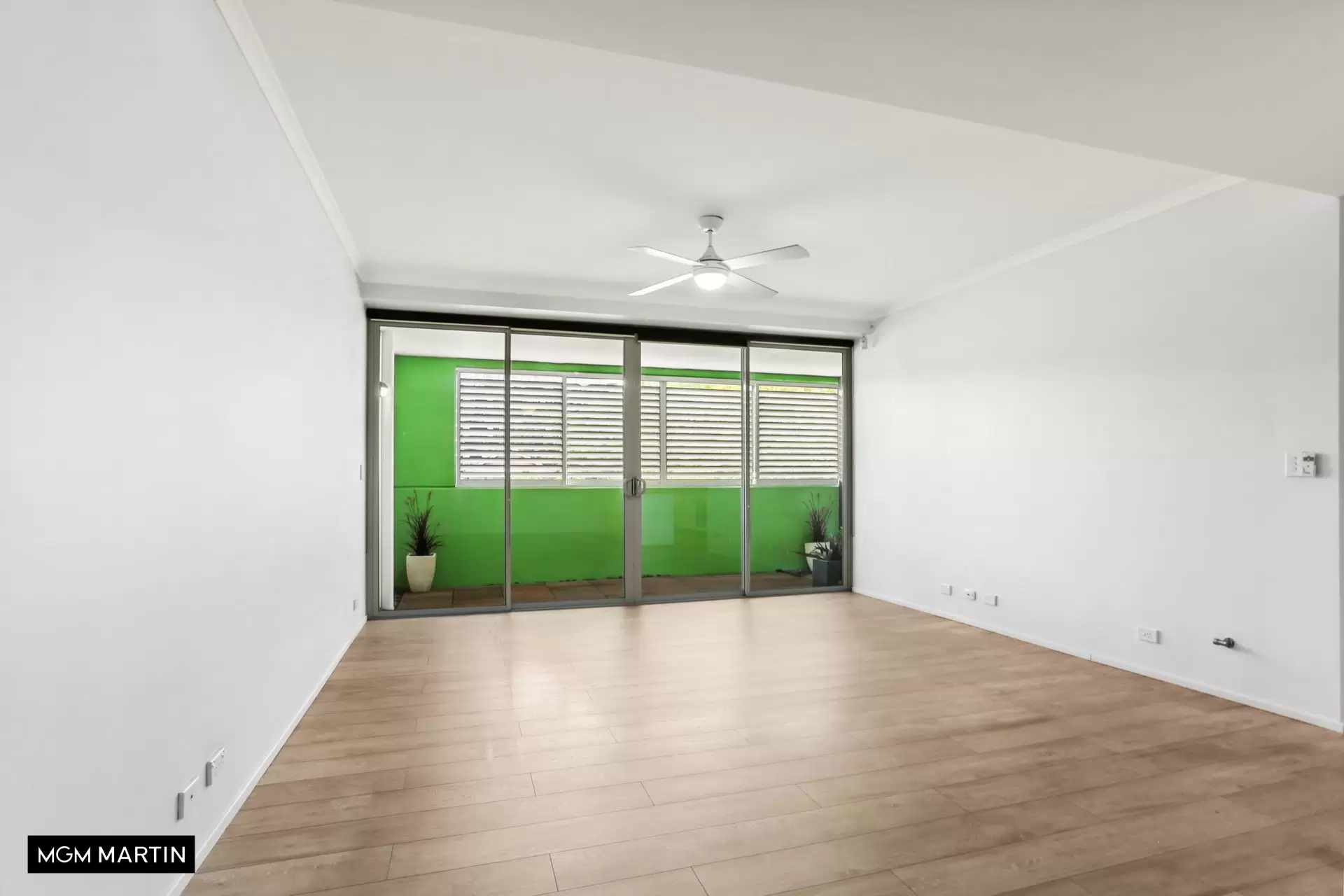 11/4 Grandstand Parade, Zetland Leased by MGM Martin - image 1