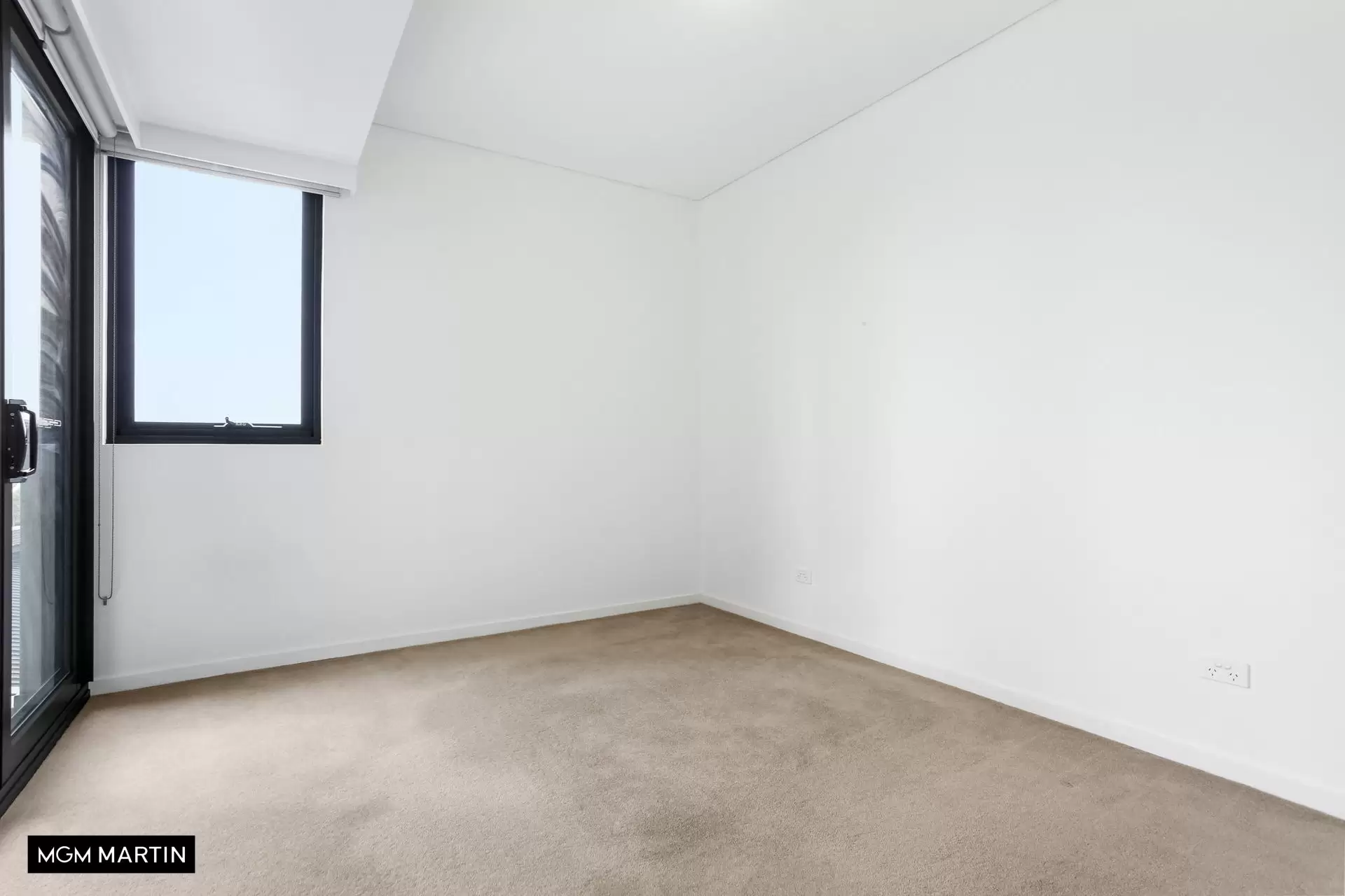 406/8 Avondale Way, Eastwood Leased by MGM Martin - image 1