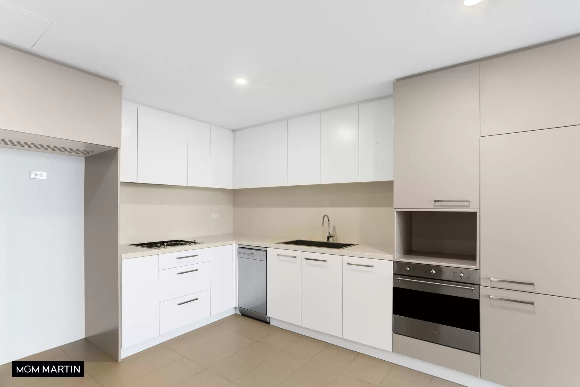 406/8 Avondale Way, Eastwood Leased by MGM Martin - image 1