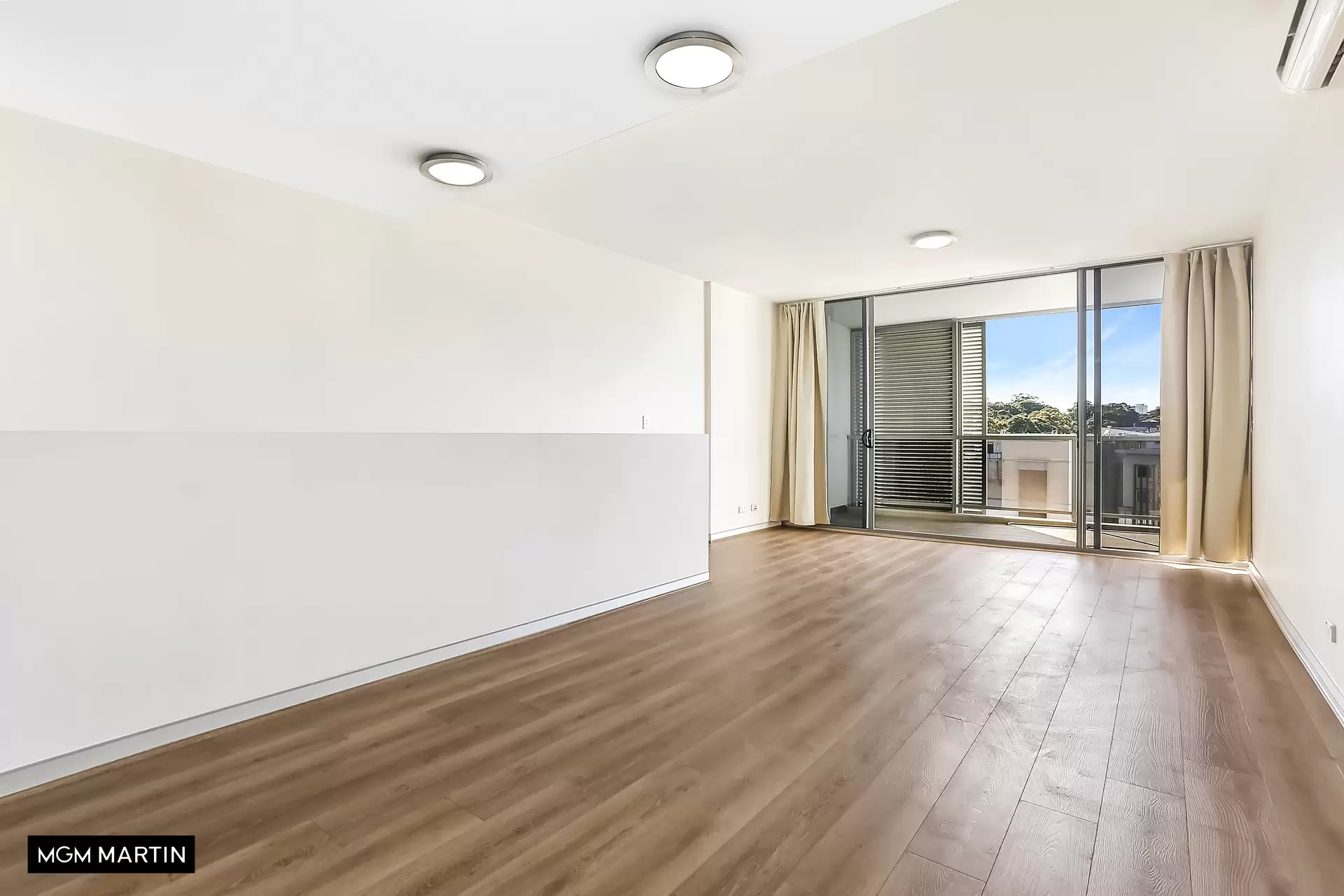 B610/222 Botany Road, Alexandria Leased by MGM Martin - image 1