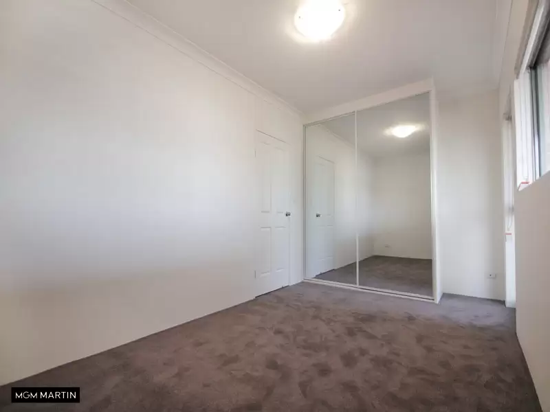 1/27 Garden Street, Eastlakes Leased by MGM Martin - image 1