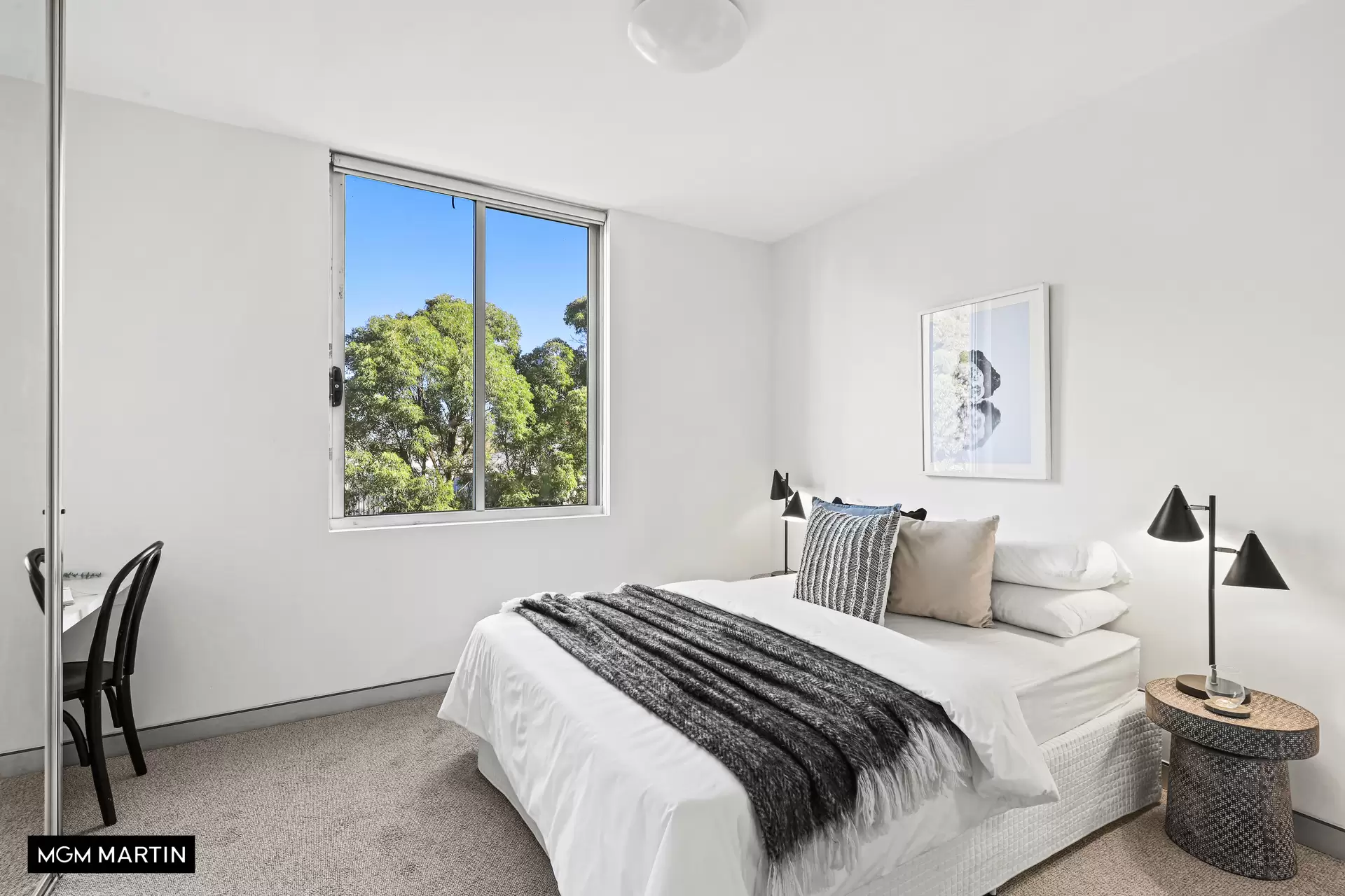 323/5 Queen Street, Rosebery Sold by MGM Martin - image 1