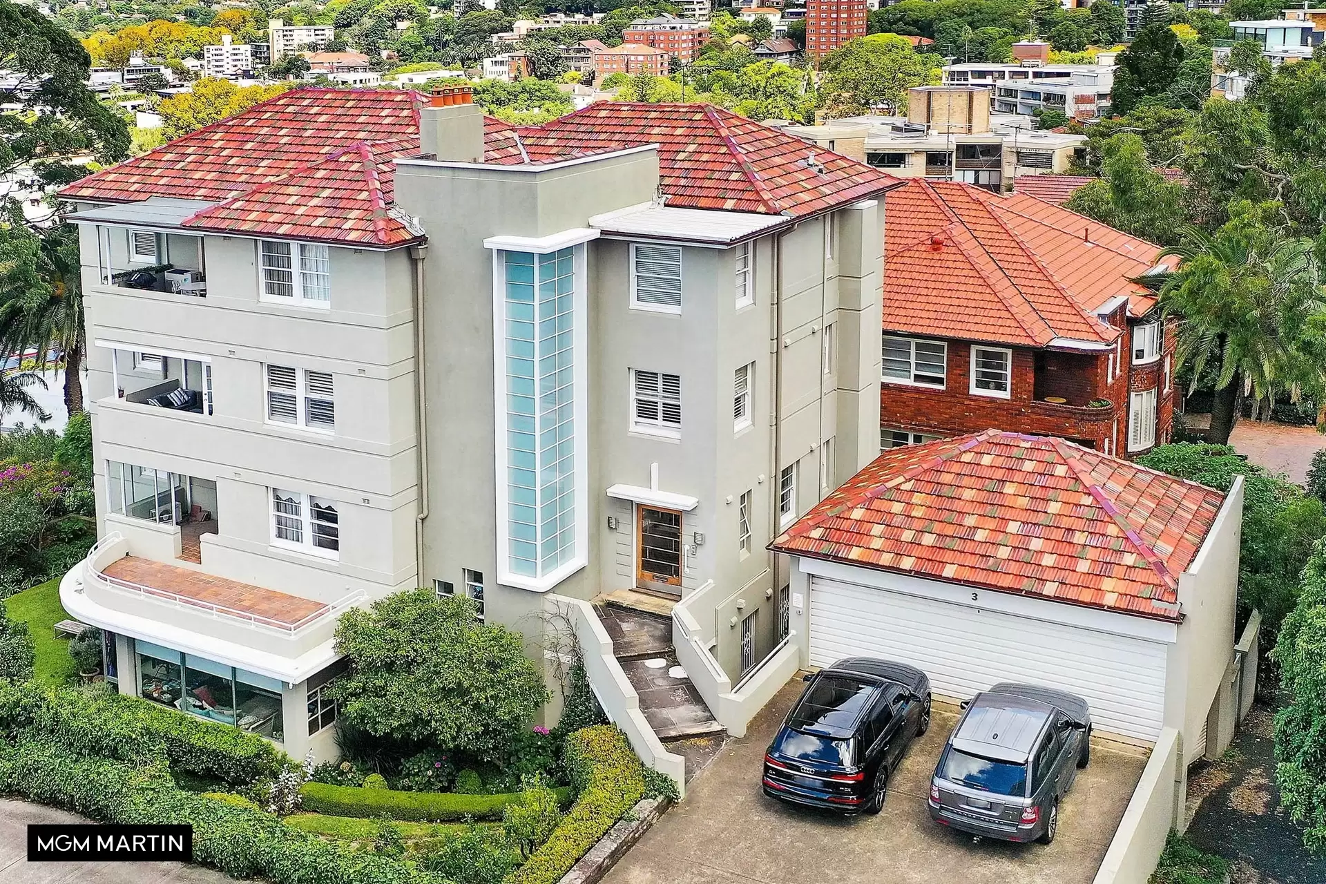 3 Eastbourne Road, Darling Point Leased by MGM Martin - image 1