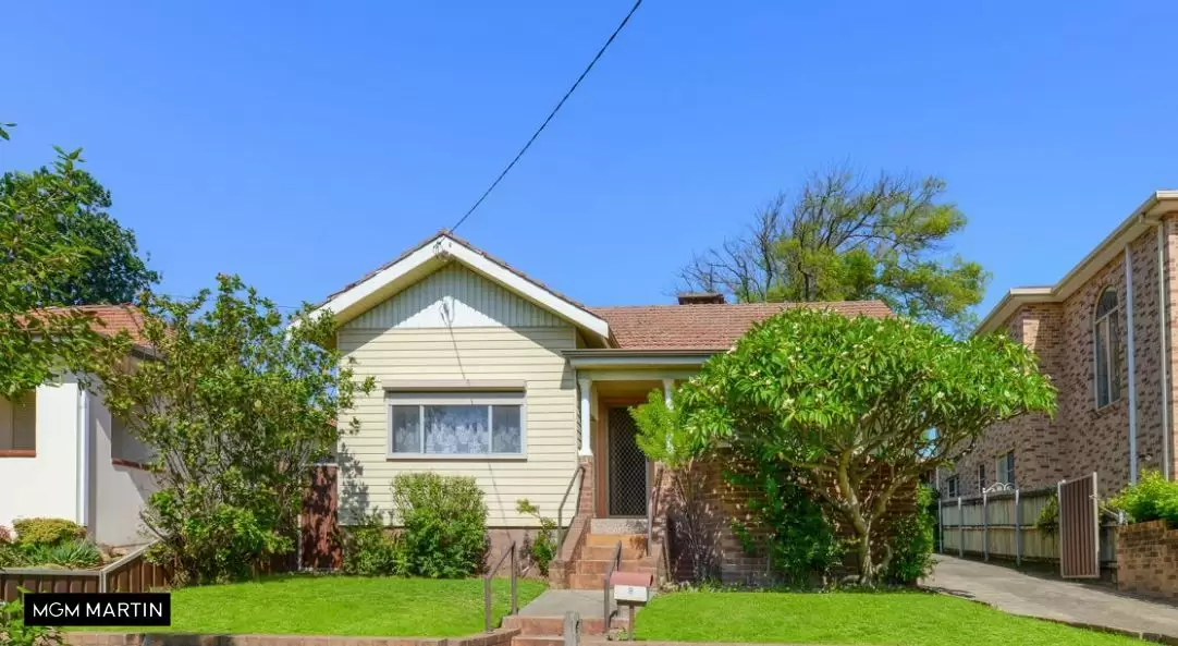 9 Roy Street, Kingsgrove Leased by MGM Martin - image 1