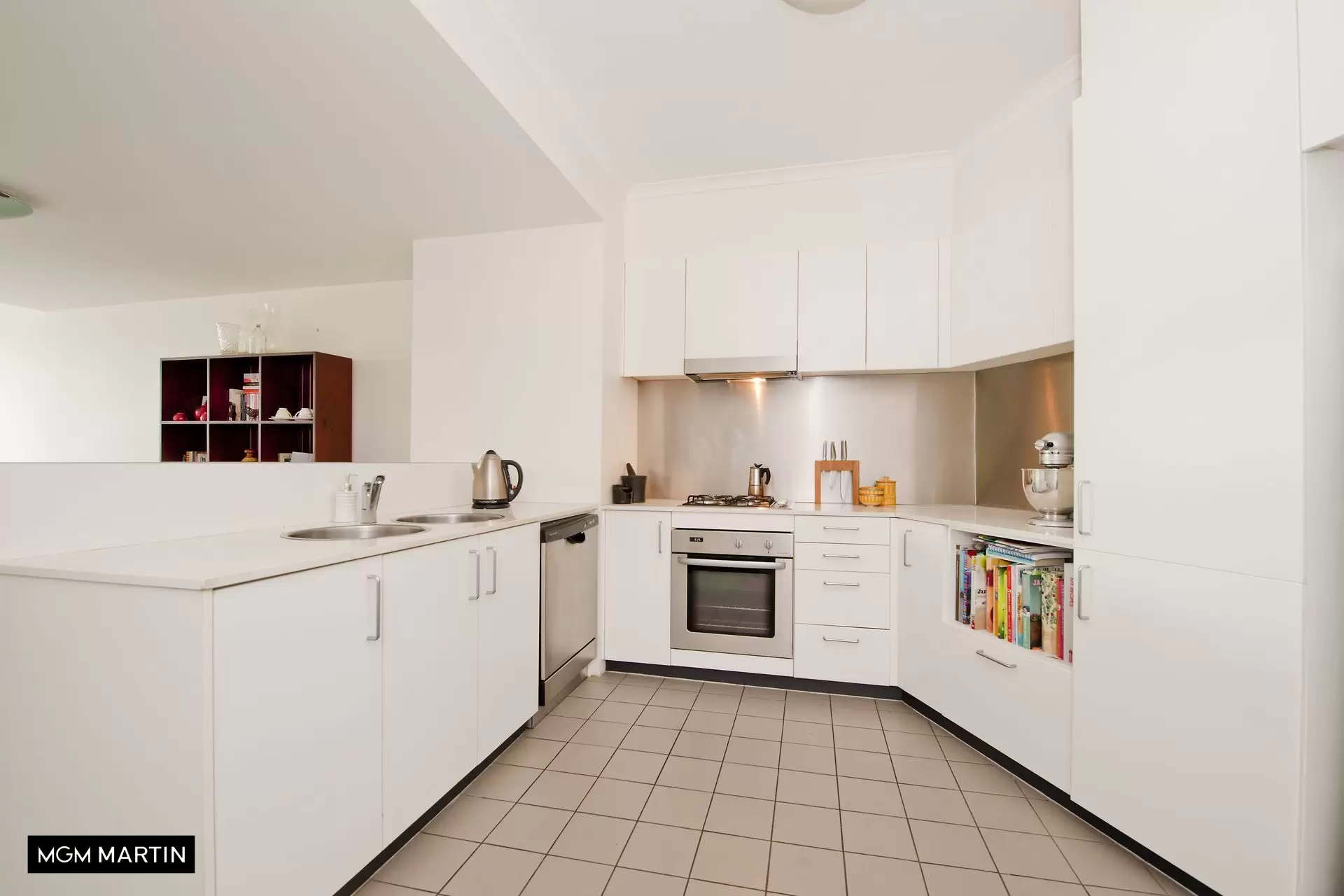 11/28 Gadigal Avenue, Zetland Leased by MGM Martin - image 1