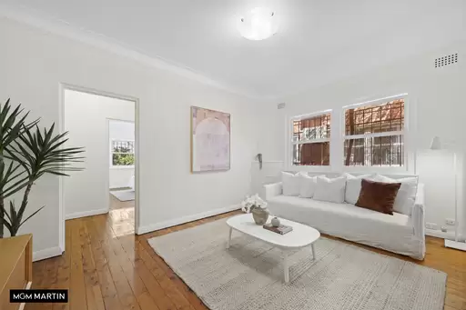 4/66 Henrietta Street, Waverley Sold by MGM Martin