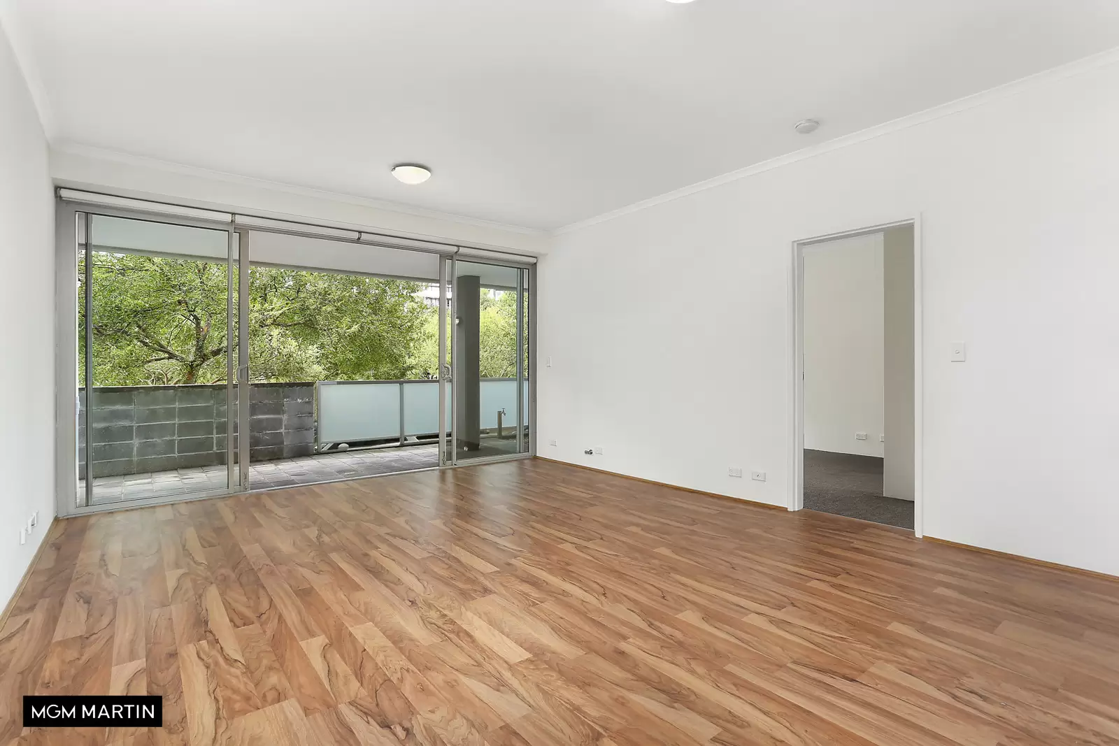 2/3  Wolseley Grove, Zetland Leased by MGM Martin - image 1