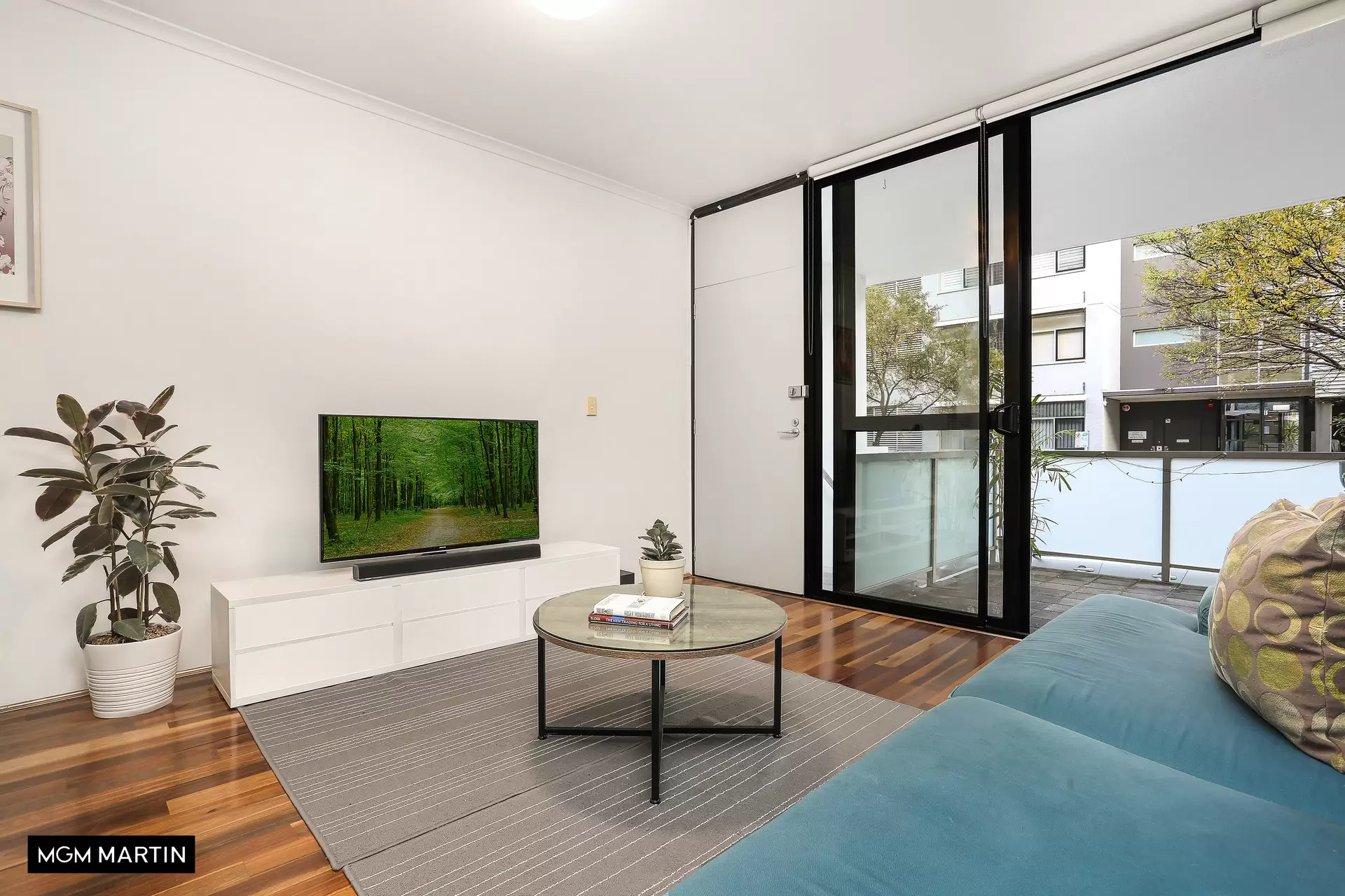 33/6a Grandstand Parade, Zetland Leased by MGM Martin - image 1
