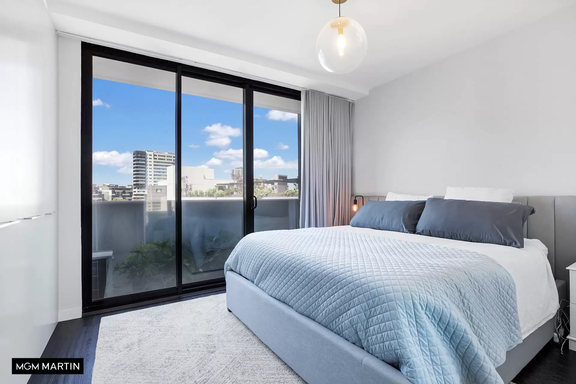 2717/98 Joynton Avenue, Zetland Leased by MGM Martin - image 1