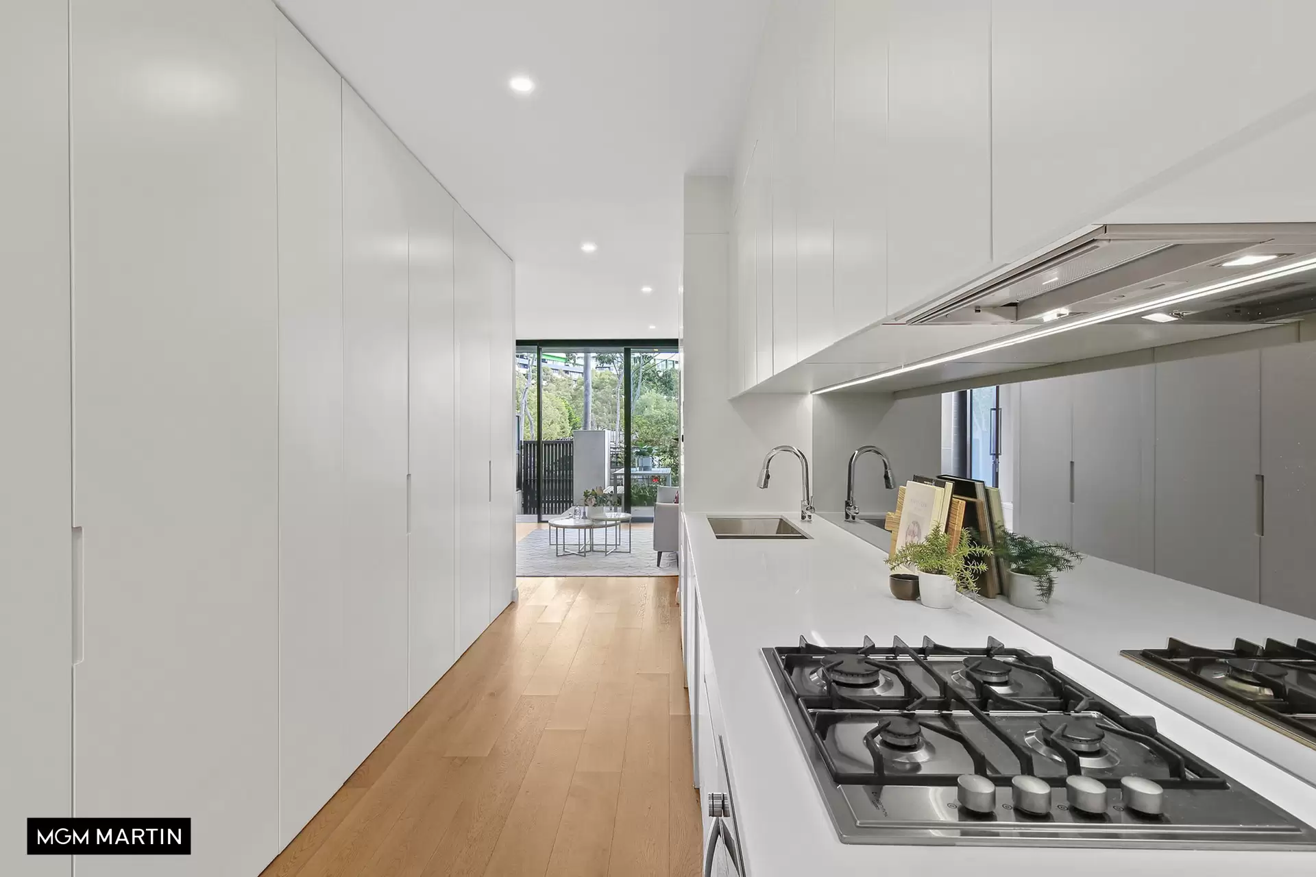 19/6 Wolseley Grove, Zetland Leased by MGM Martin - image 1
