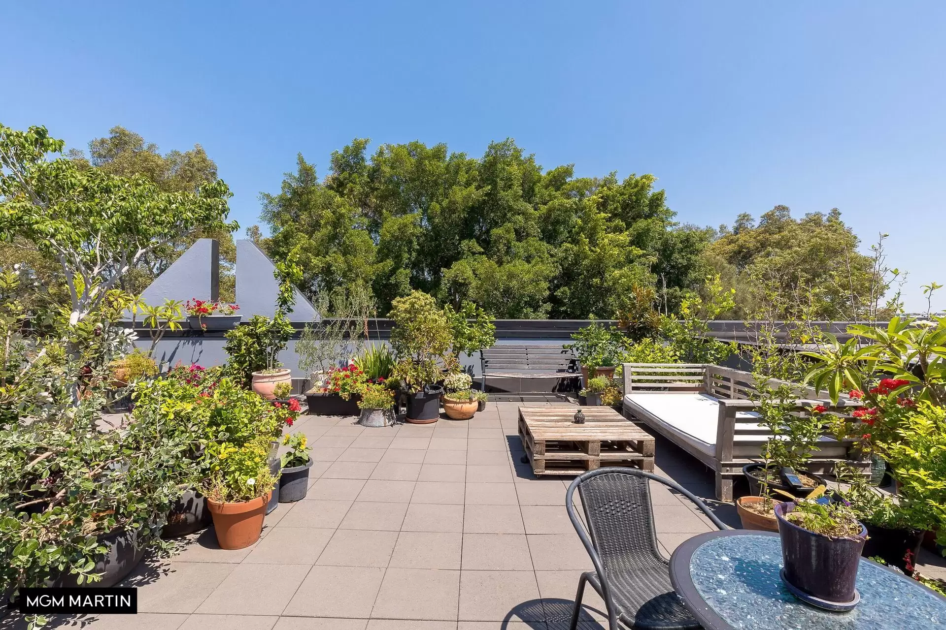 1/10-16 Epsom Road, Zetland Leased by MGM Martin - image 1