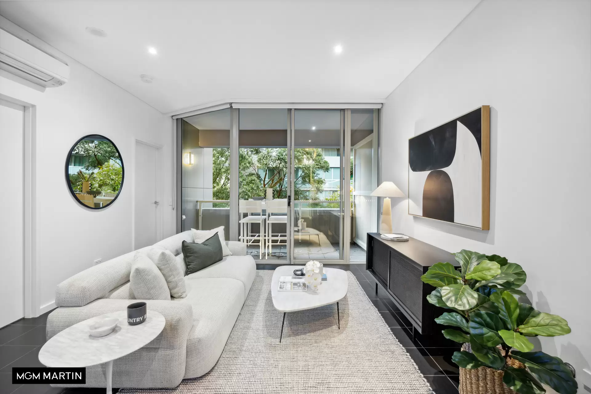 114/6c Defries Avenue, Zetland Sold by MGM Martin - image 1