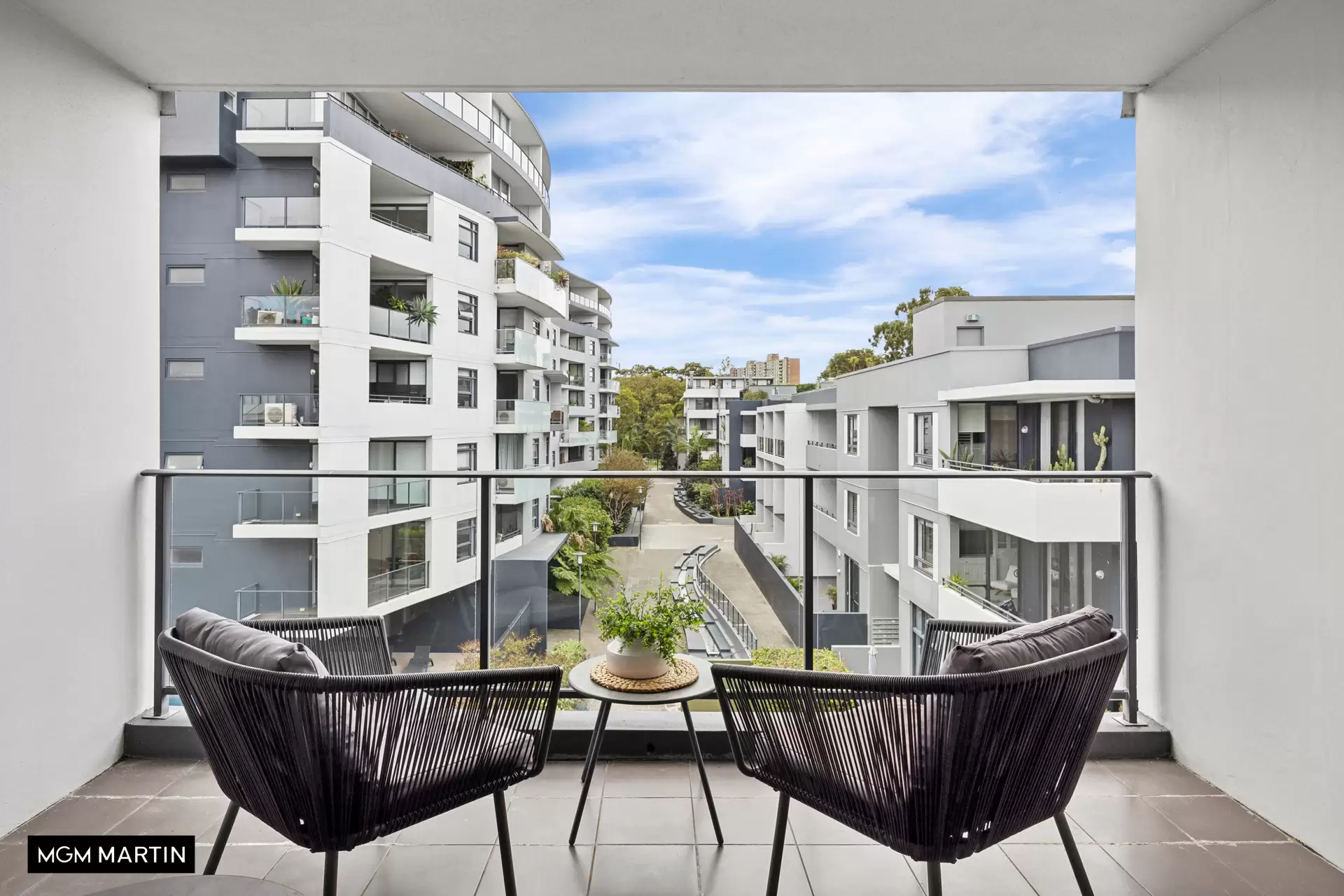 A420/11 Hunter Street, Waterloo Sold by MGM Martin - image 1